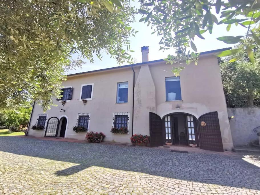 Apartment In Luxuryproperty Privatepool Garden Bbq Airc X8 Castelnuovo Di Porto Екстер'єр фото
